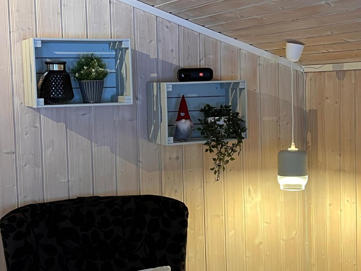 Vennebo - Koselig Liten Hytte Med Alle Fasiliteter Al Extérieur photo
